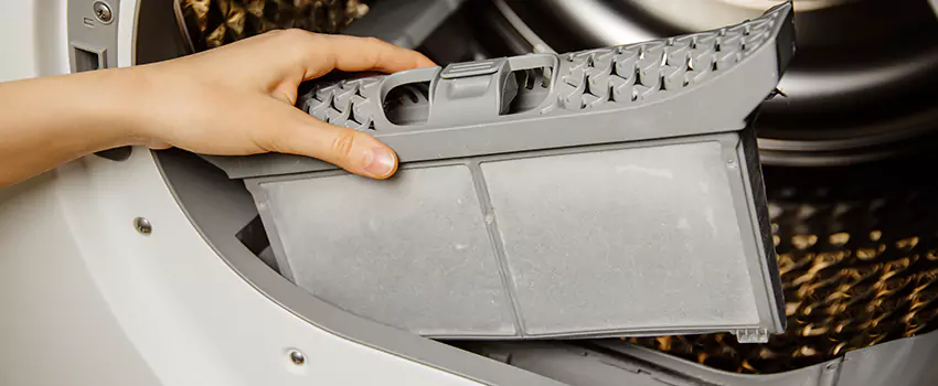Signs Of A Clogged Dryer Lint Trap in Anacortes, Washington